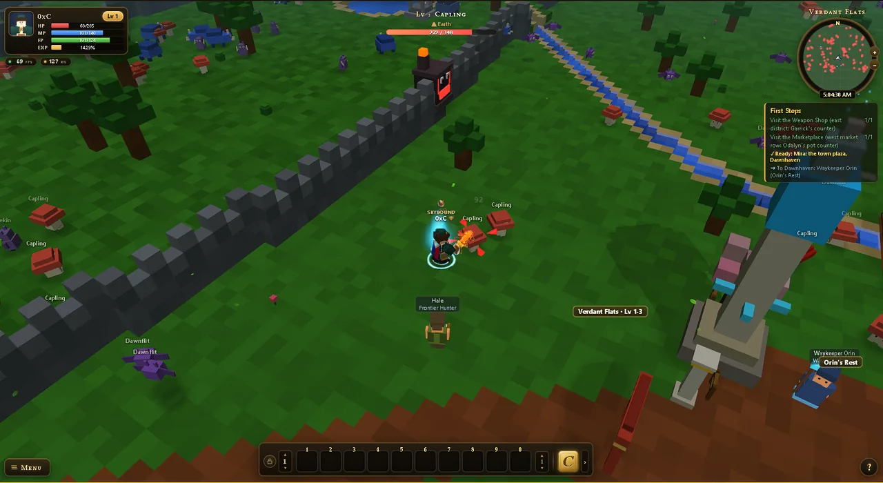 The full HUD in a fight: the status window and portrait top left, the target frame and the creature's health across the top, the quest tracker and minimap right, and the hotbar along the bottom.